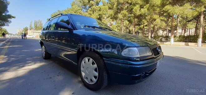 Opel Astra 1995, 453,000 km - 1.6 l - Sumqayıt
