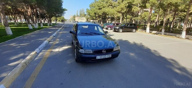 Opel Astra 1995, 453,000 km - 1.6 l - Sumqayıt