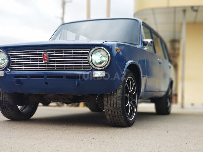 LADA (VAZ) 2102 1984, 100,000 km - 1.2 л - Salyan