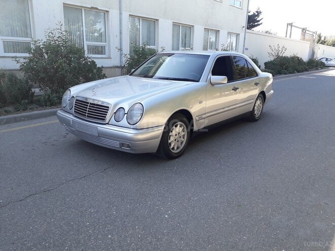 Mercedes E 240 1998, 302,125 km - 2.4 l - Sumqayıt