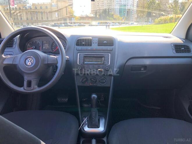 Volkswagen Polo 2015, 49,000 km - 1.6 l - Bakı