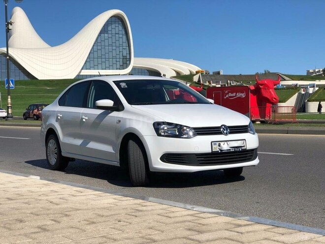 Volkswagen Polo 2015, 49,000 km - 1.6 l - Bakı
