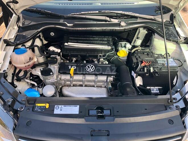 Volkswagen Polo 2015, 49,000 km - 1.6 l - Bakı
