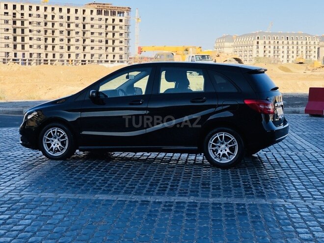 Mercedes B 180 2014, 233,000 km - 1.5 l - Bakı