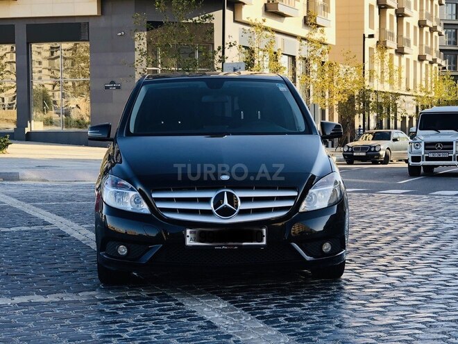 Mercedes B 180 2014, 233,000 km - 1.5 l - Bakı