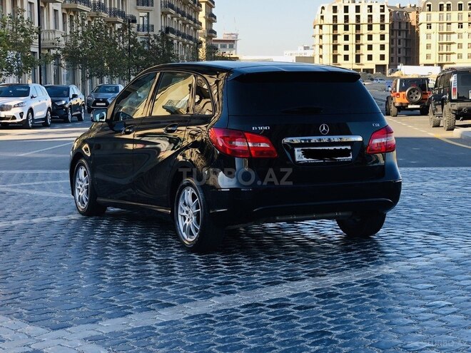 Mercedes B 180 2014, 233,000 km - 1.5 l - Bakı