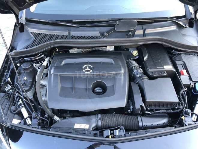 Mercedes B 180 2014, 233,000 km - 1.5 l - Bakı