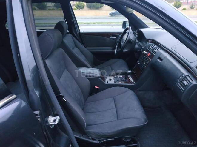 Mercedes E 230 1996, 260,000 km - 2.3 l - Sumqayıt