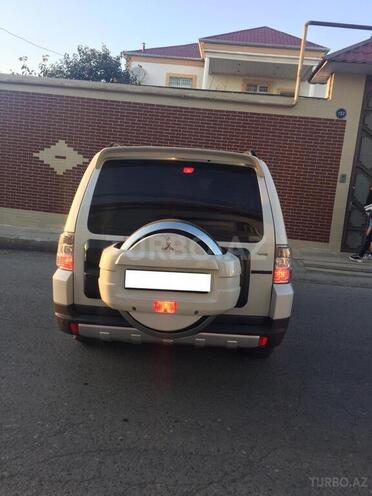 Mitsubishi Pajero 2008, 165,000 km - 3.0 l - Bakı