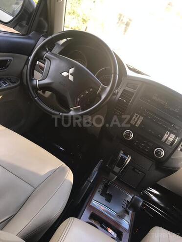 Mitsubishi Pajero 2008, 165,000 km - 3.0 l - Bakı