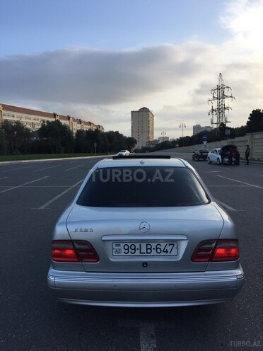 Mercedes E 320 2000, 199,000 km - 3.2 l - Bakı