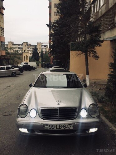 Mercedes E 320 2000, 199,000 km - 3.2 l - Bakı