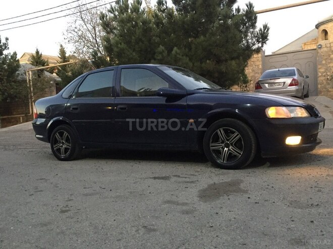 Opel Vectra 1996, 289,544 km - 1.8 l - Bakı