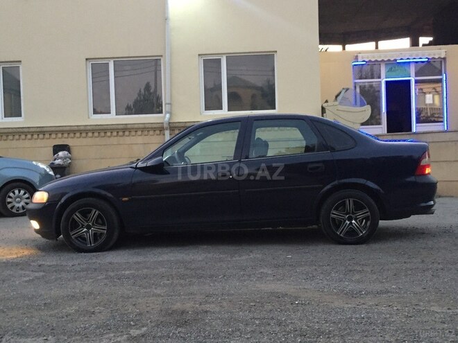 Opel Vectra 1996, 289,544 km - 1.8 l - Bakı