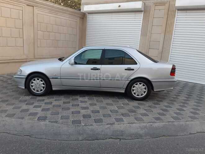 Mercedes C 220 2000, 323,000 km - 2.2 l - Bakı