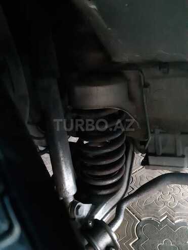 Mercedes C 220 2000, 323,000 km - 2.2 l - Bakı