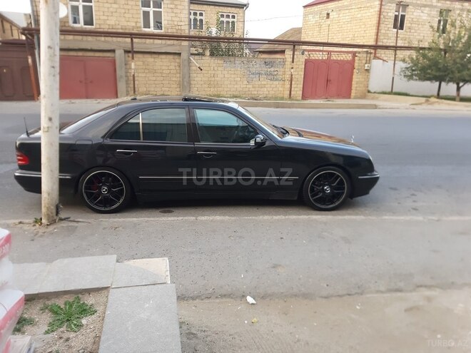 Mercedes E 240 2000, 374,000 km - 2.4 l - Xırdalan