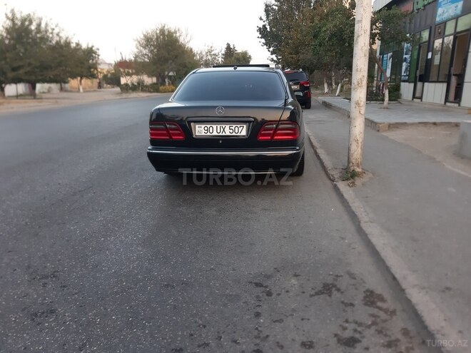 Mercedes E 240 2000, 374,000 km - 2.4 l - Xırdalan