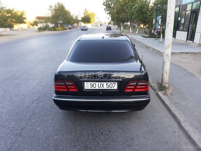 Mercedes E 240 2000, 374,000 km - 2.4 l - Xırdalan