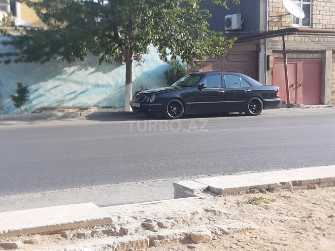 Mercedes E 240 2000, 374,000 km - 2.4 l - Xırdalan