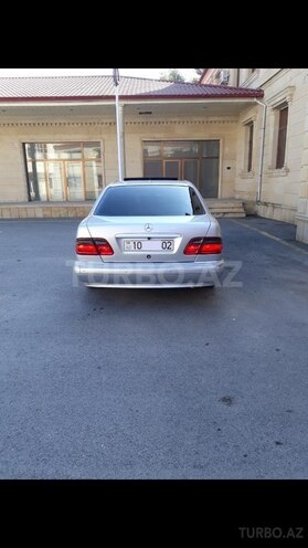 Mercedes E 240 2000, 224,000 km - 2.4 l - Ağdaş