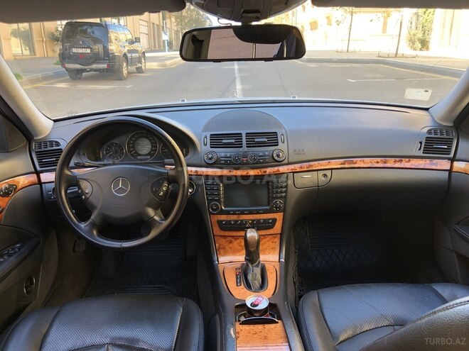 Mercedes E 350 2005, 226,000 km - 3.5 l - Bakı