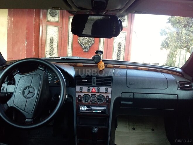 Mercedes C 180 1998, 261,000 km - 1.8 l - Ağcabədi