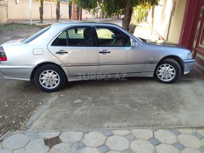 Mercedes C 180 1998, 261,000 km - 1.8 l - Ağcabədi