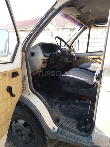 GAZ  2002, 183,000 km - 2.3 l - Bakı