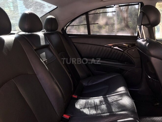 Mercedes E 320 2003, 233,000 km - 3.2 l - Bakı