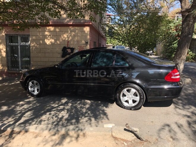 Mercedes E 320 2003, 233,000 km - 3.2 l - Bakı