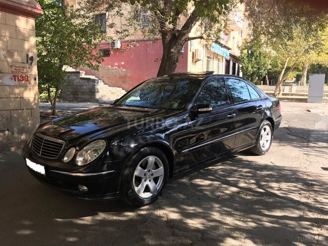 Mercedes E 320 2003, 233,000 km - 3.2 l - Bakı