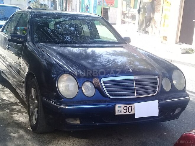 Mercedes E 220 2000, 320,000 km - 2.2 л - Bakı