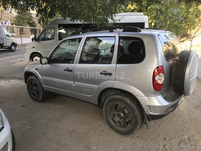 Chevrolet Niva 2006, 382,338 km - 1.7 л - Sumqayıt