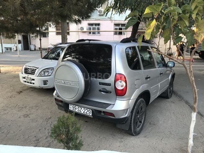 Chevrolet Niva 2006, 382,338 km - 1.7 л - Sumqayıt
