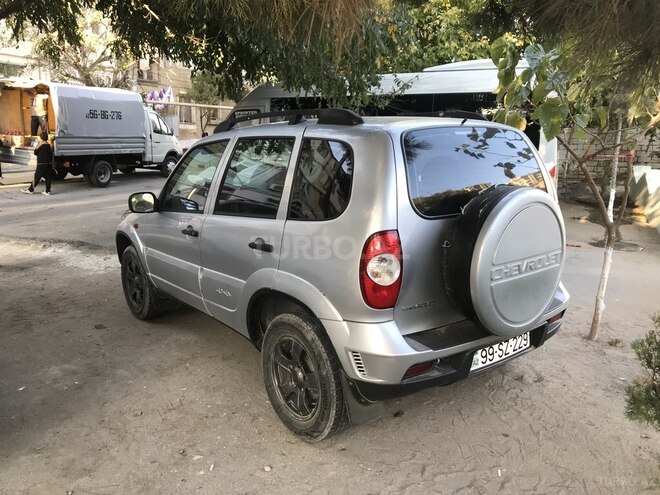 Chevrolet Niva 2006, 382,338 km - 1.7 л - Sumqayıt