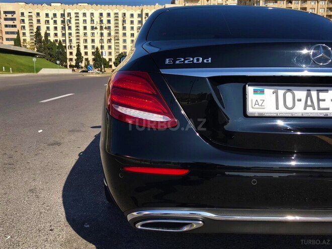 Mercedes E 220 2017, 52,000 km - 2.2 l - Bakı