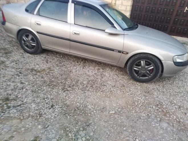 Opel Vectra 1996, 375,623 km - 2.0 l - Sumqayıt