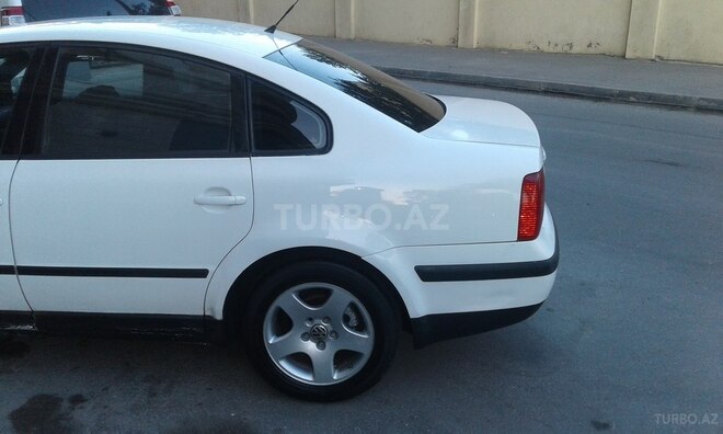 Volkswagen Passat 1999, 246,321 km - 1.8 л - Bakı