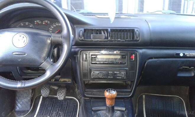 Volkswagen Passat 1999, 246,321 km - 1.8 л - Bakı