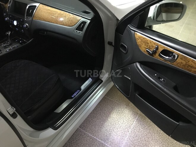 Hyundai Equus 2011, 135,000 km - 3.8 л - Bakı
