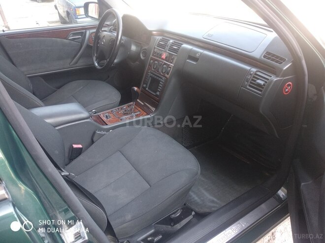 Mercedes E 280 2000, 306,450 km - 2.8 l - Bakı