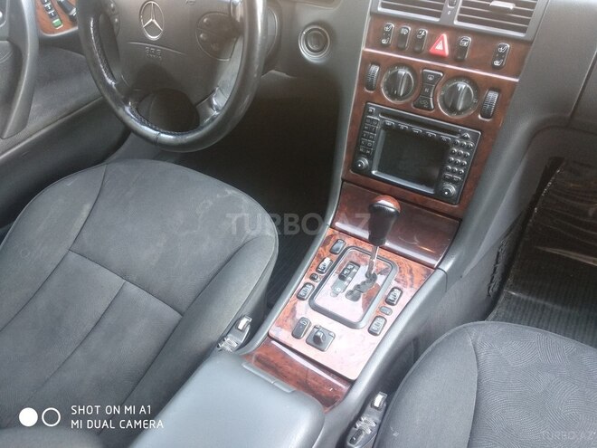 Mercedes E 280 2000, 306,450 km - 2.8 l - Bakı