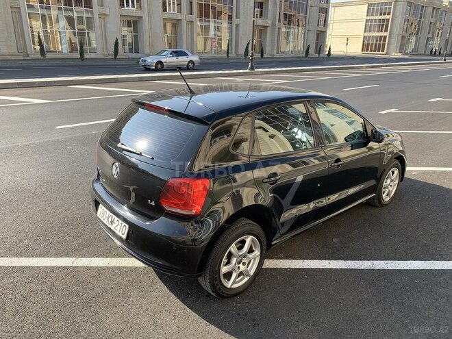 Volkswagen Polo 2010, 144,000 km - 1.4 л - Bakı