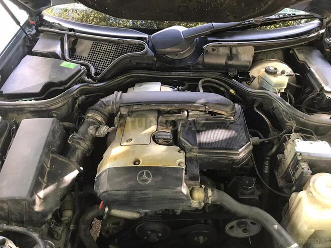 Mercedes E 200 1996, 262,000 km - 2.0 л - Bakı