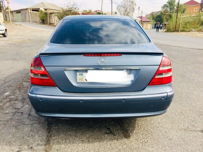 Mercedes E 240 2002, 260,000 km - 2.4 l - Bakı
