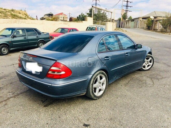 Mercedes E 240 2002, 260,000 km - 2.4 l - Bakı