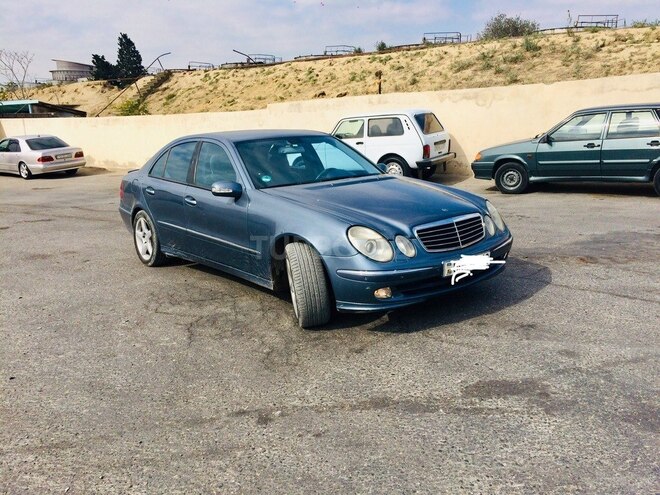 Mercedes E 240 2002, 260,000 km - 2.4 l - Bakı