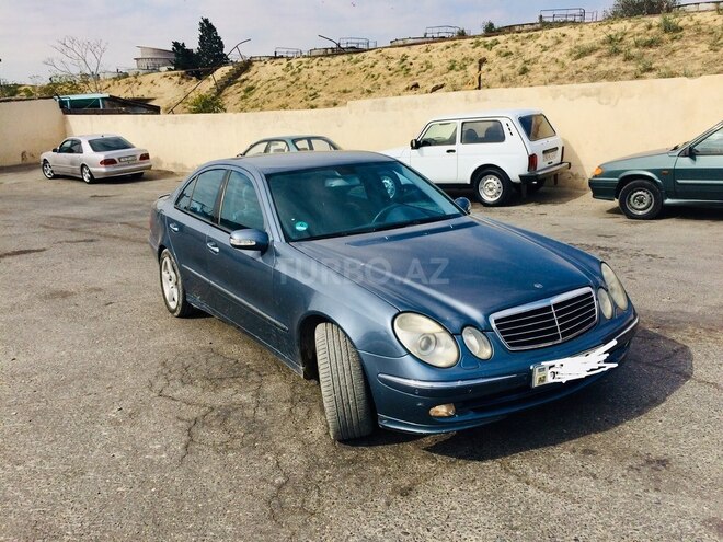 Mercedes E 240 2002, 260,000 km - 2.4 l - Bakı