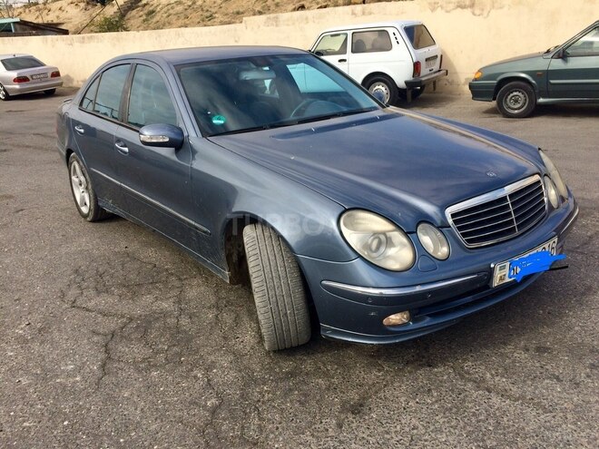 Mercedes E 240 2002, 260,000 km - 2.4 l - Bakı